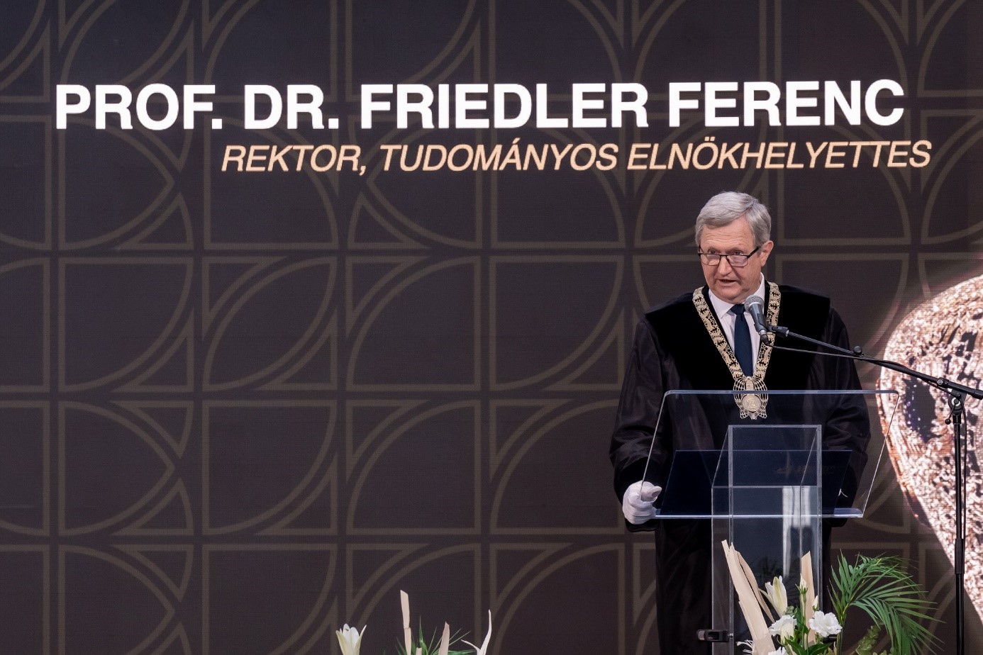Professor Dr Ferenc Friedler, Rector and Vice-president for Academic Affairs of Széchenyi István University talked about the development of the institution over the last 50 years. 
